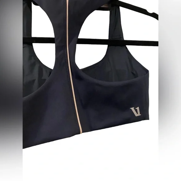 NWT Vuori evolve lunar bra Size S